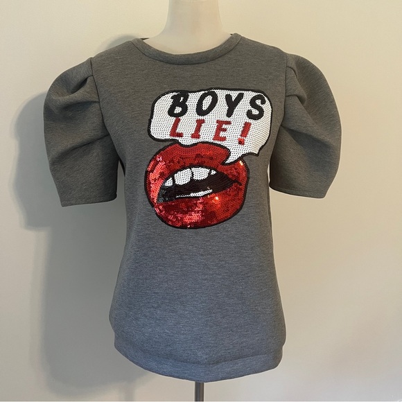 Tops - Fashion Nova “Boys Lie” Sequin Graphic Top Gray Sz Small NWT puff body sleeve